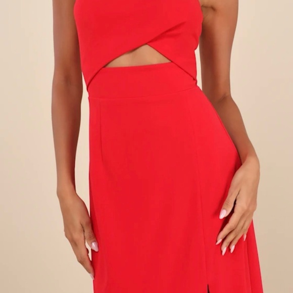 Lulu's Strapless Scarlet Gown - Picture 4 of 8